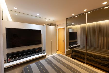 Apartamento à venda com 72m², 2 quartos e 2 vagasSuíte 1