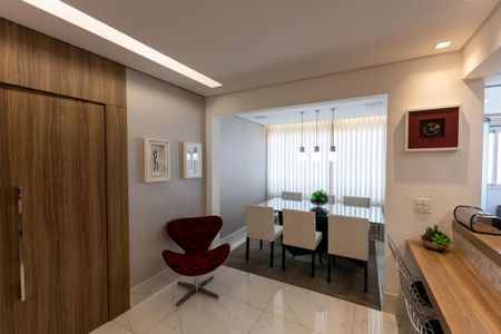 Apartamento à venda com 72m², 2 quartos e 2 vagasSala de Jantar / Varanda