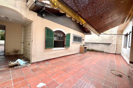 Casa para alugar com 200m², 3 quartos e 3 vagasQuintal