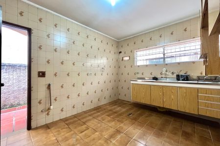 Casa para alugar com 200m², 3 quartos e 3 vagasCozinha