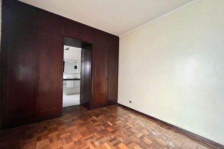 Casa para alugar com 200m², 3 quartos e 3 vagasSuite 1