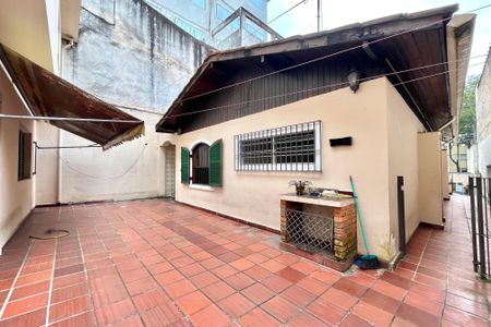 Casa para alugar com 200m², 3 quartos e 3 vagasQuintal