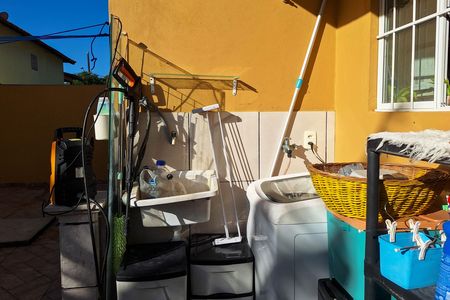 Casa à venda com 126m², 2 quartos e 1 vaga Casa à venda com 126m², 2 quartos e 1 vagaÁrea de Serviço