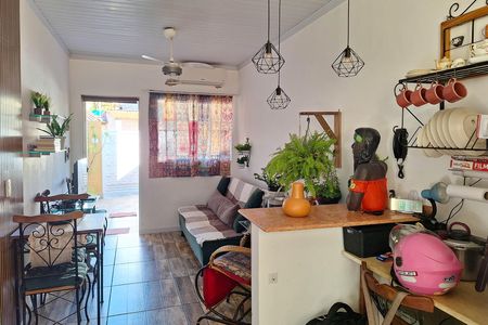 Casa à venda com 126m², 2 quartos e 1 vaga Casa à venda com 126m², 2 quartos e 1 vagaSala