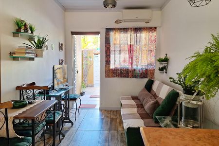 Casa à venda com 126m², 2 quartos e 1 vaga Casa à venda com 126m², 2 quartos e 1 vagaSala