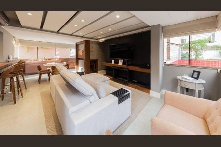 Sala de apartamento para alugar com 2 quartos, 170m² em Petrópolis, Porto Alegre