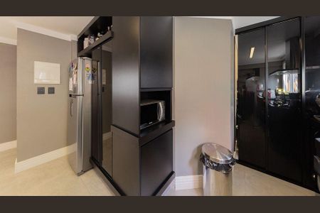 Cozinha de apartamento para alugar com 2 quartos, 170m² em Petrópolis, Porto Alegre