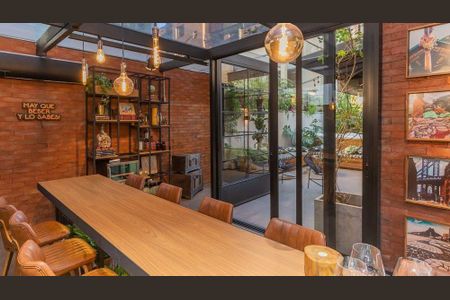 Apartamento para alugar com 170m², 2 quartos e 2 vagasÁrea Externa 