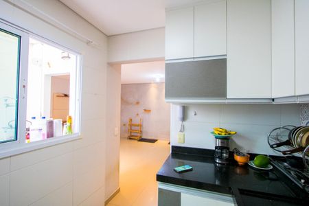 Apartamento à venda com 75m², 3 quartos e 2 vagasCozinha