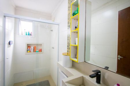Apartamento à venda com 75m², 3 quartos e 2 vagasBanheiro do quarto 1