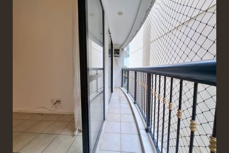 Varanda  de apartamento à venda com 1 quarto, 40m² em Laranjeiras, Rio de Janeiro