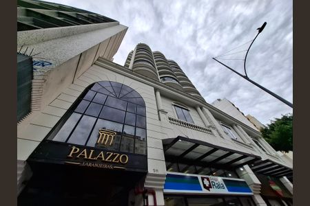 Apartamento à venda com 40m², 1 quarto e 1 vagaFachada 