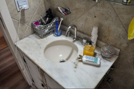 Apartamento à venda com 72m², 2 quartos e 1 vagaBanheiro 