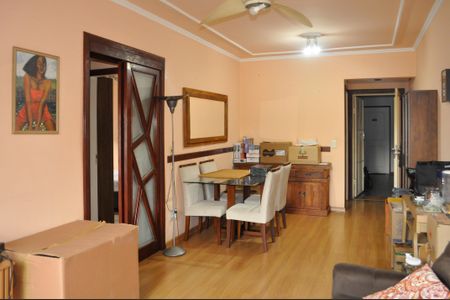 Apartamento à venda com 72m², 2 quartos e 1 vagaSala 