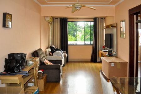 Apartamento à venda com 72m², 2 quartos e 1 vagaSala 