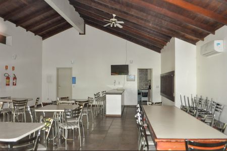 Apartamento à venda com 72m², 2 quartos e 1 vagaÁrea comum - Salão de festas