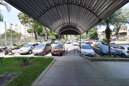Apartamento à venda com 67m², 2 quartos e 1 vagaEntrada