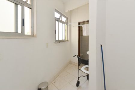 Apartamento à venda com 67m², 2 quartos e 1 vagaÁrea de Serviço
