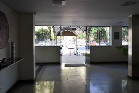 Apartamento à venda com 67m², 2 quartos e 1 vagaHall de entrada