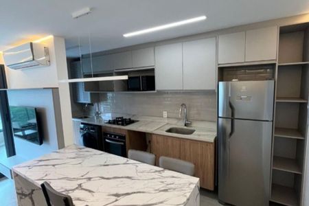 Apartamento para alugar com 2 quartos, 75m² em Empresarial 18 do Forte, Barueri