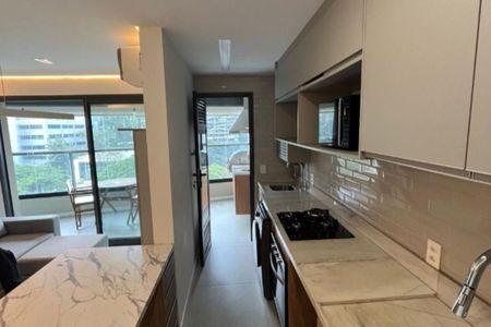 Apartamento para alugar com 2 quartos, 75m² em Empresarial 18 do Forte, Barueri