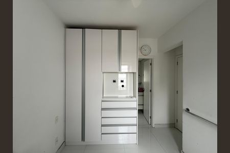 Apartamento à venda com 73m², 2 quartos e 1 vaga