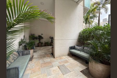 Apartamento à venda com 73m², 2 quartos e 1 vaga