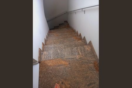 Casa à venda com 350m², 3 quartos e sem vagaÁrea externa