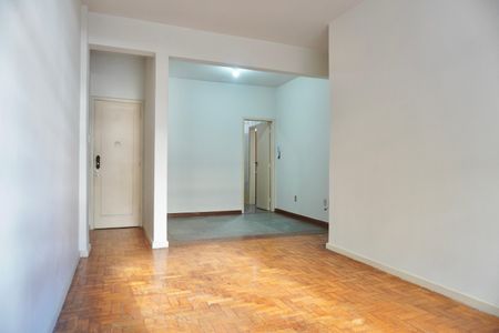 Apartamento para alugar com 3 quartos, 102m² em Santo Antônio, Belo Horizonte