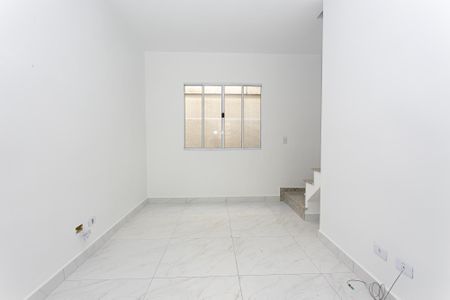 Casa de Condomínio para alugar com 2 quartos, 70m² em Vila Constança, São Paulo