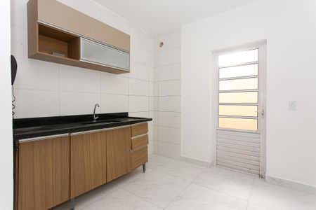 Casa de Condomínio para alugar com 2 quartos, 70m² em Vila Constança, São Paulo