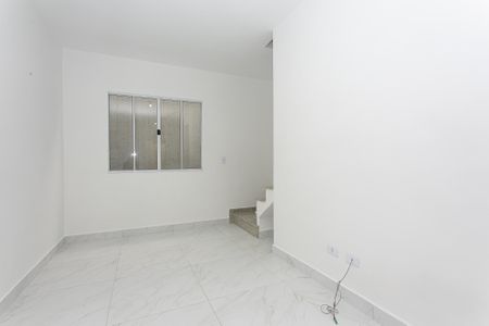 Casa de condomínio para alugar com 70m², 2 quartos e 1 vaga Casa de condomínio para alugar com 70m², 2 quartos e 1 vagaSala