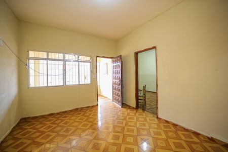 Casa à venda com 120m², 3 quartos e 4 vagasSala