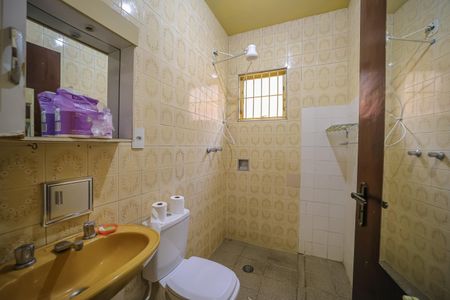 Casa à venda com 120m², 3 quartos e 4 vagasBanheiro Social