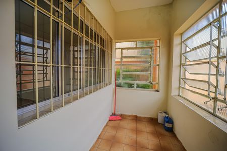 Casa à venda com 120m², 3 quartos e 4 vagasÁrea de Serviço