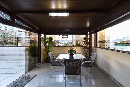 Apartamento à venda com 183m², 4 quartos e 2 vagasÁrea Cobertura