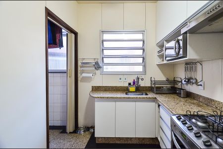 Apartamento à venda com 183m², 4 quartos e 2 vagasCozinha