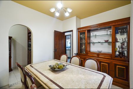 Apartamento à venda com 183m², 4 quartos e 2 vagasSala de Jantar