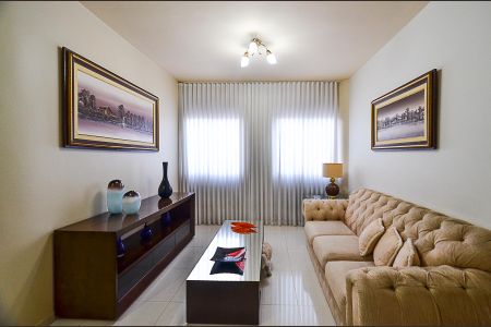 Apartamento à venda com 183m², 4 quartos e 2 vagasSala de Estar