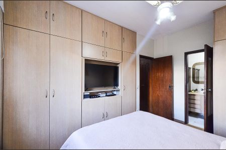 Apartamento à venda com 183m², 4 quartos e 2 vagasSuíte