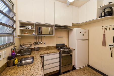 Apartamento à venda com 183m², 4 quartos e 2 vagasCozinha