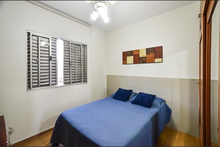 Apartamento à venda com 183m², 4 quartos e 2 vagasQuarto 1