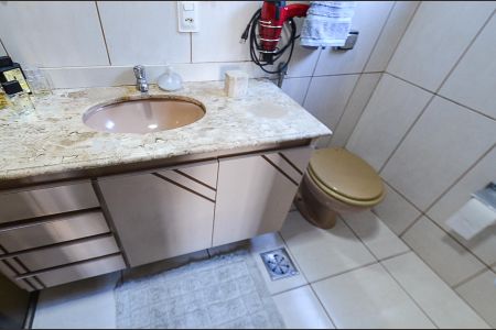 Apartamento à venda com 183m², 4 quartos e 2 vagasBanheiro Suíte