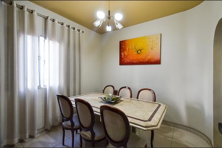 Apartamento à venda com 183m², 4 quartos e 2 vagasSala de Jantar