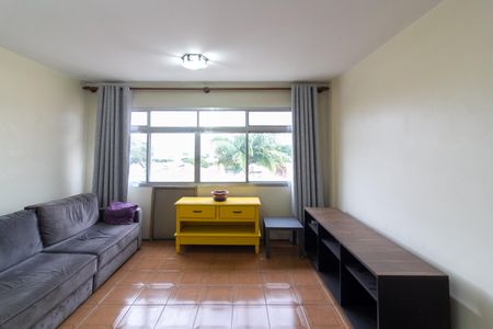 Apartamento para alugar com 72m², 2 quartos e 1 vagaSala