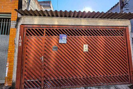 Casa à venda com 125m², 2 quartos e 2 vagasFachada