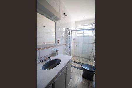 Casa à venda com 230m², 4 quartos e 5 vagas Casa à venda com 230m², 4 quartos e 5 vagasBANHEIRO DA SUÍTE 2