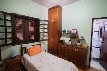 Casa à venda com 230m², 4 quartos e 5 vagas Casa à venda com 230m², 4 quartos e 5 vagasSUÍTE 1