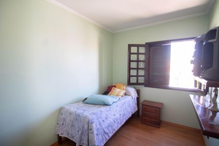 Casa à venda com 230m², 4 quartos e 5 vagas Casa à venda com 230m², 4 quartos e 5 vagasSUÍTE 2