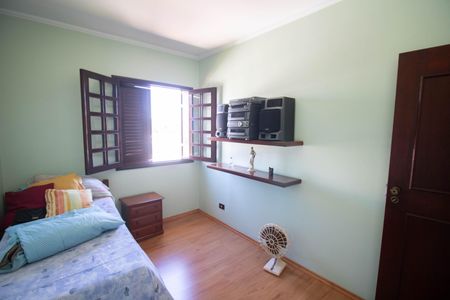 Casa à venda com 230m², 4 quartos e 5 vagas Casa à venda com 230m², 4 quartos e 5 vagasSUÍTE 2